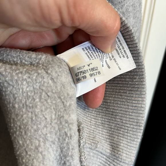 American Eagle Crewneck Sweatshirt- Xsmall - Picture 8 of 13